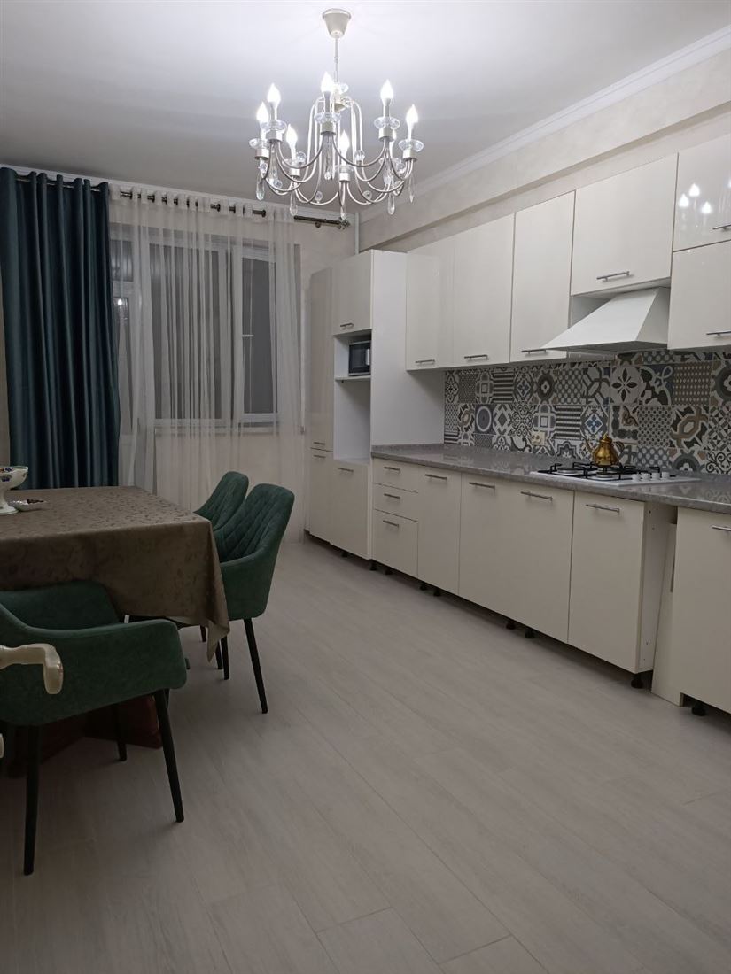 Снять 3-комнатную квартиру